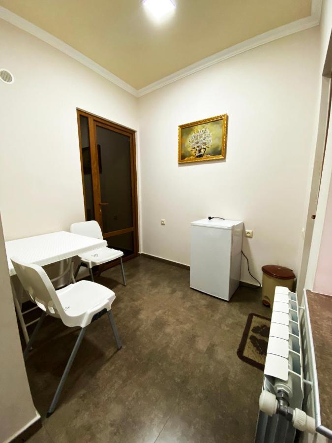 Dom Hostel & Tours Erivan Exterior foto