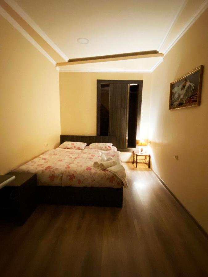 Dom Hostel & Tours Erivan Exterior foto