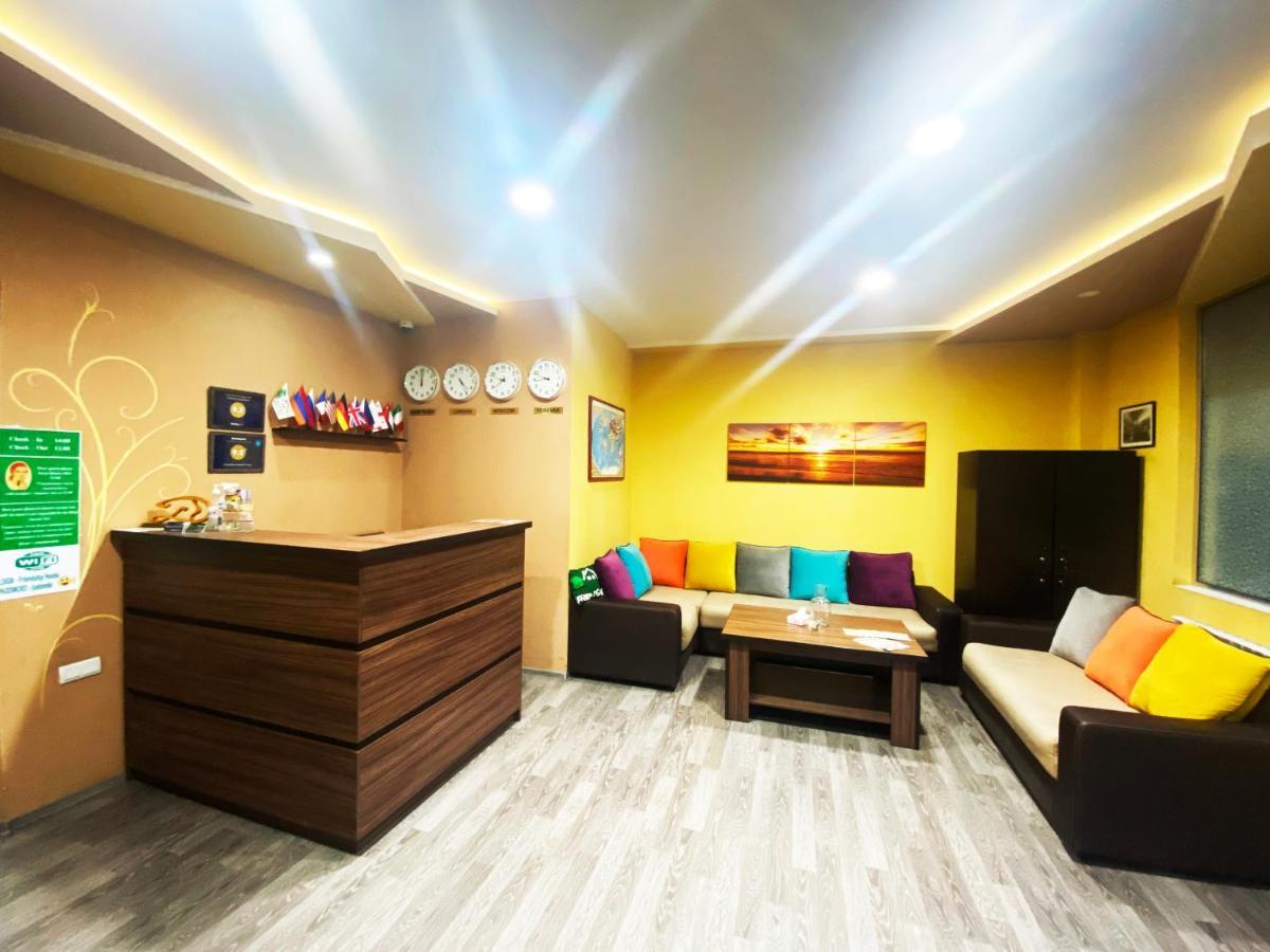 Dom Hostel & Tours Erivan Exterior foto