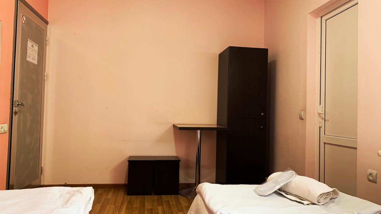 Dom Hostel & Tours Erivan Exterior foto