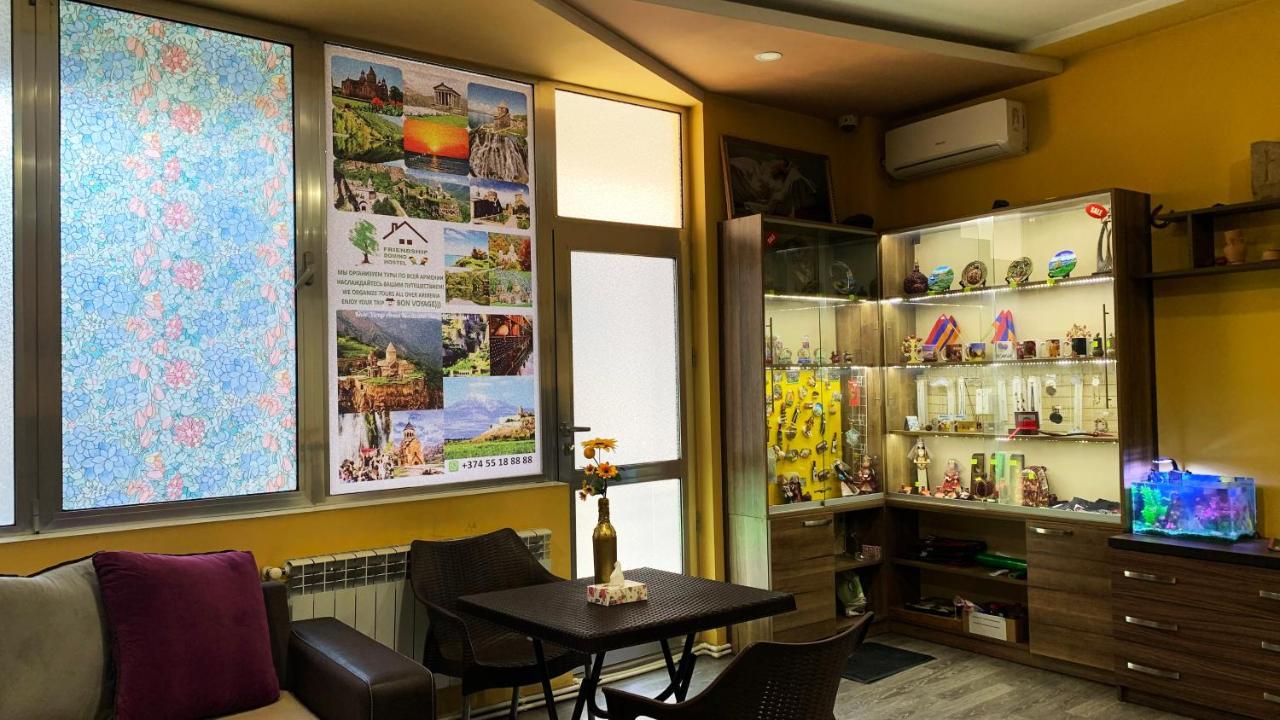 Dom Hostel & Tours Erivan Exterior foto